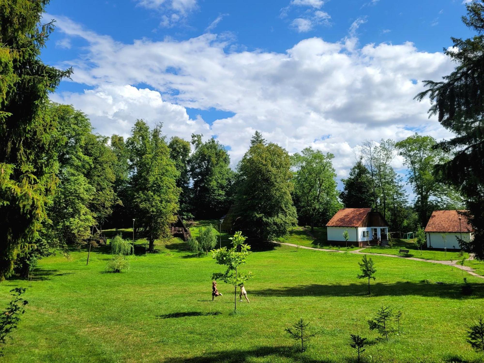Folwark Wierzchy Exteriér fotografie