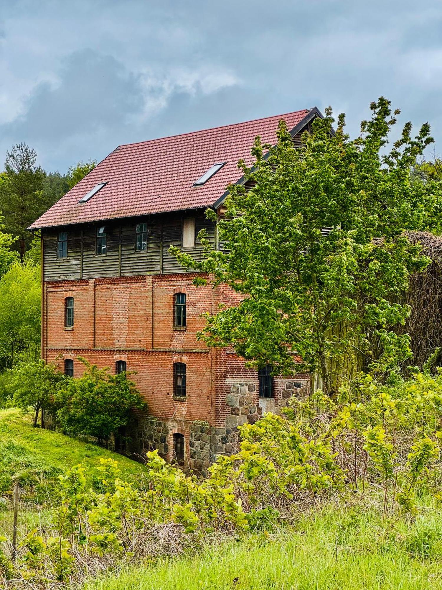 Folwark Wierzchy Exteriér fotografie